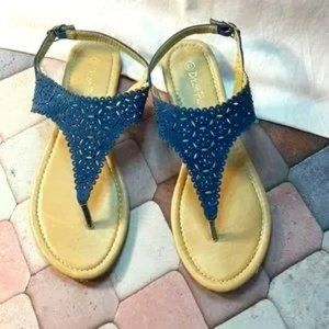 DREAM PAIRS Women's Rhinestone Casual Wear Cute Gladiator Flat Sandals Sz 8 1/2